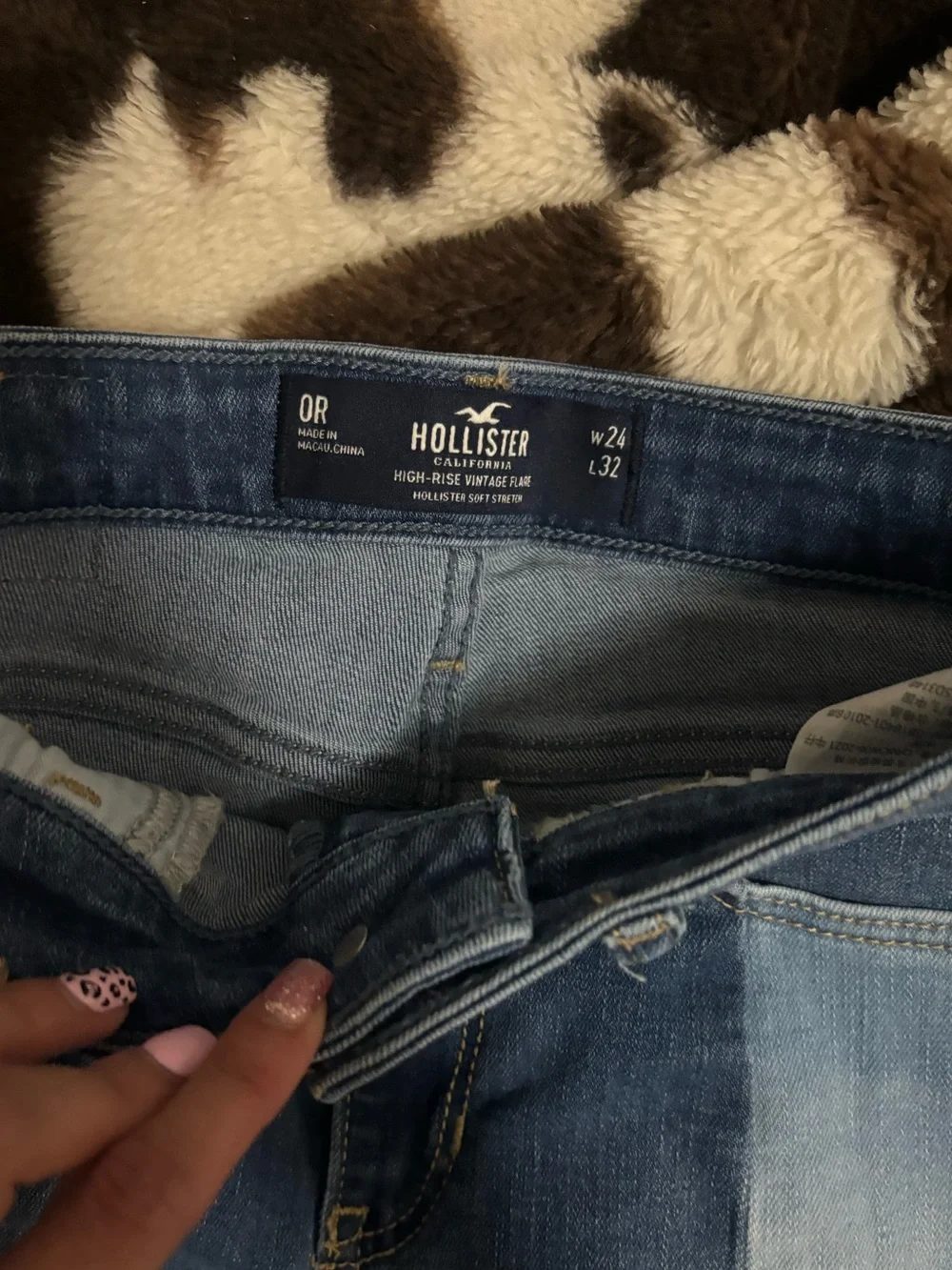 Hollister stylish two